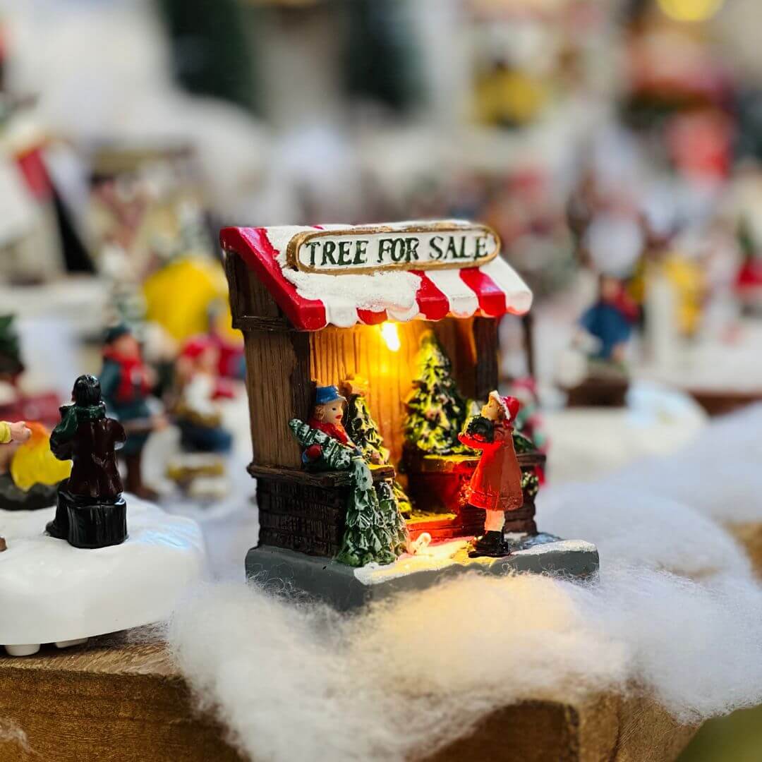 Loja de Árvore Natal Iluminada - 8x7x11cm