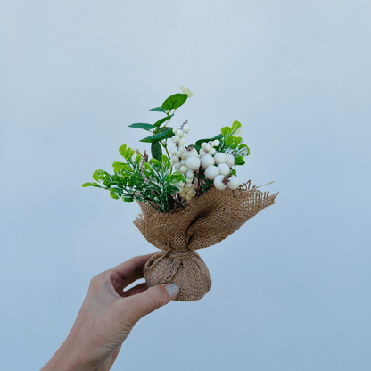 Mini Árvore Natalina Berries Brancas 25cm