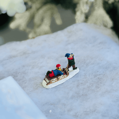 Cenário Natal Criancas no Trenó 4,5x7,5x3cm