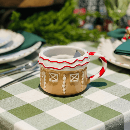 Caneca Natalina de Cerâmica Casa Gingerbread Branca 350ml 7cm