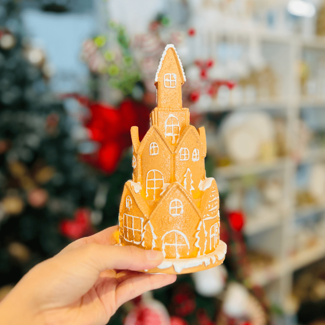 Castelo Gingerbread de Resina Com Led 20,5x11cm