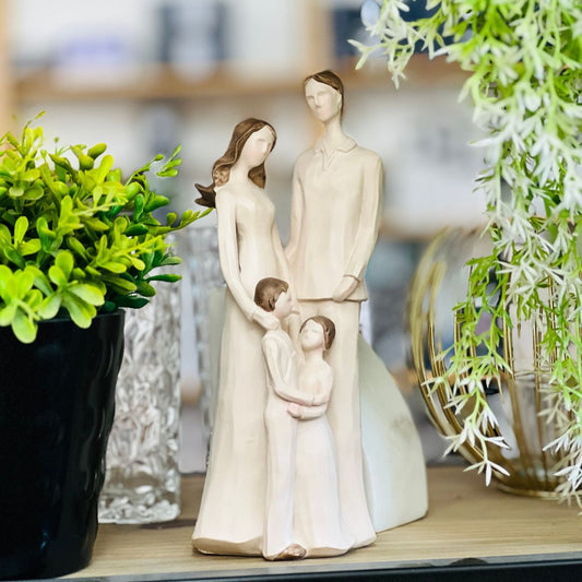 Figura Decorativo Família Com Casal de Crianças - 24cm
