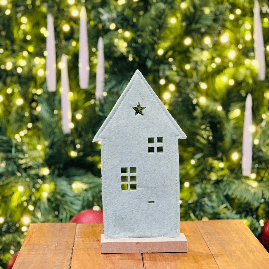 Casa Natalina Alce de Feltro e Mdf Verde 13,5x25,5cm - Handmade