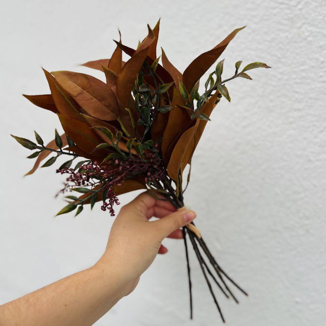 Ramalhete de Folhas Mistas com Fita 5 Hastes - Ocre Outono – 36cm