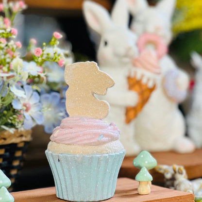 Cupcake Com Coelho Candy Color - 15cm