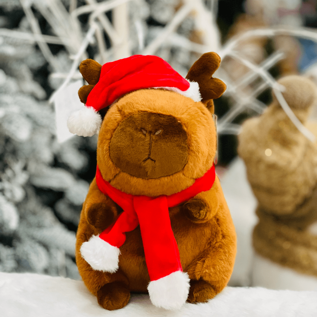 Capivara Natalina de Pelúcia 28cm