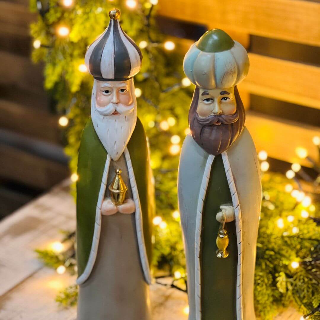 Rei Mago em Resina com Lanterna – 31cm