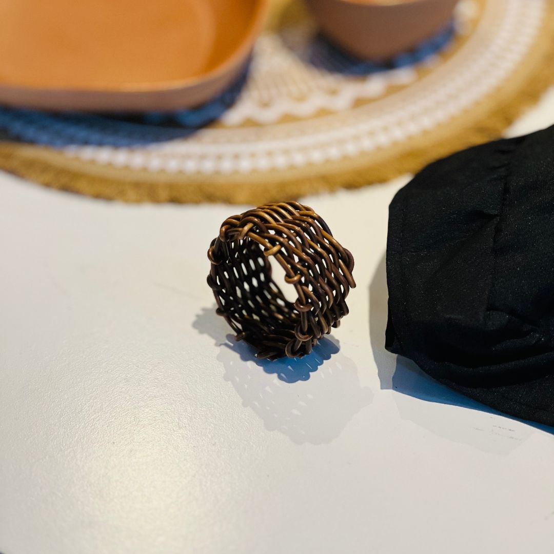 Conjunto Quatro Anéis para Guardanapo de Plástico Rattan - 4,5cm