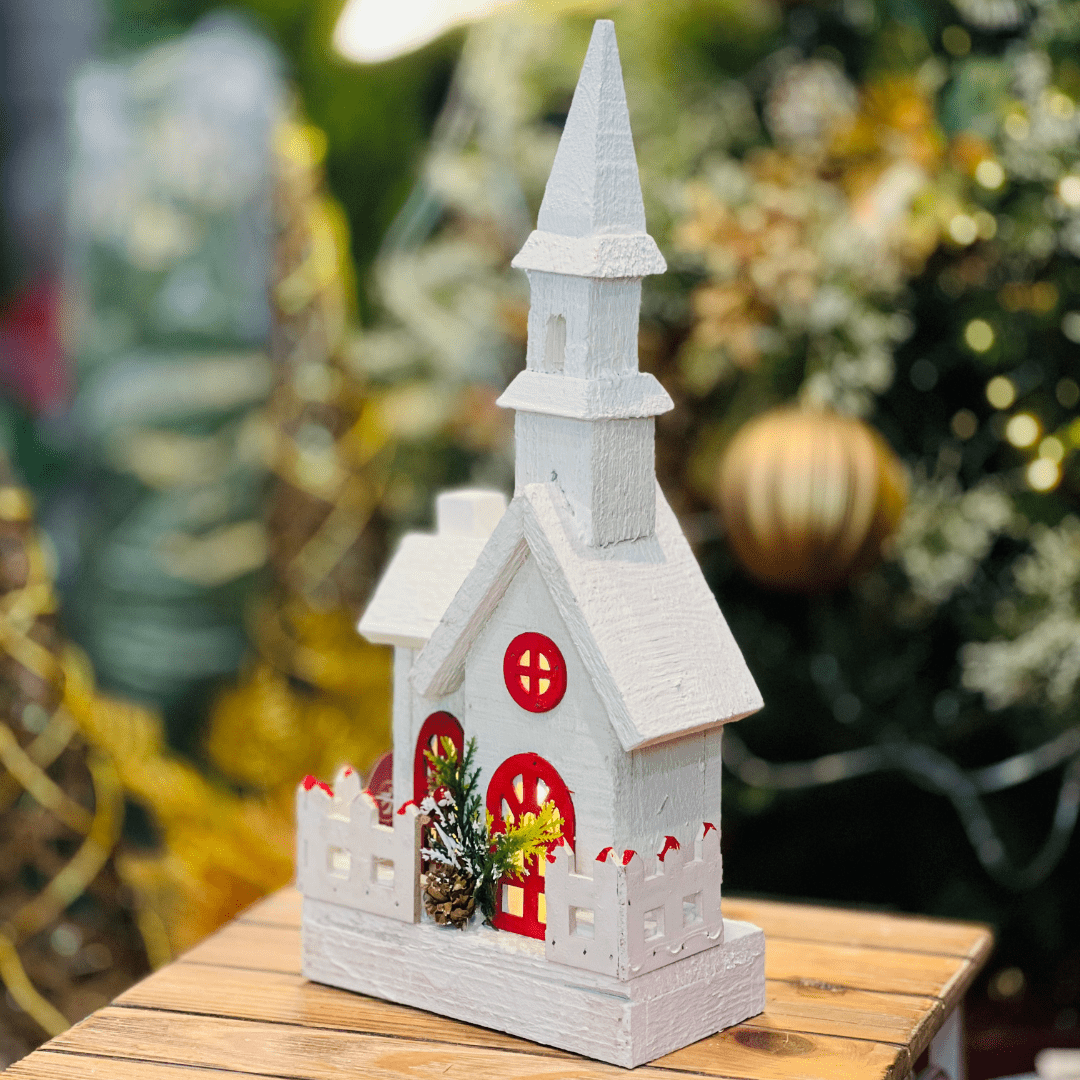 Casinha Com Led Vermelha e Branca de Madeira 40x18cm - Pilha