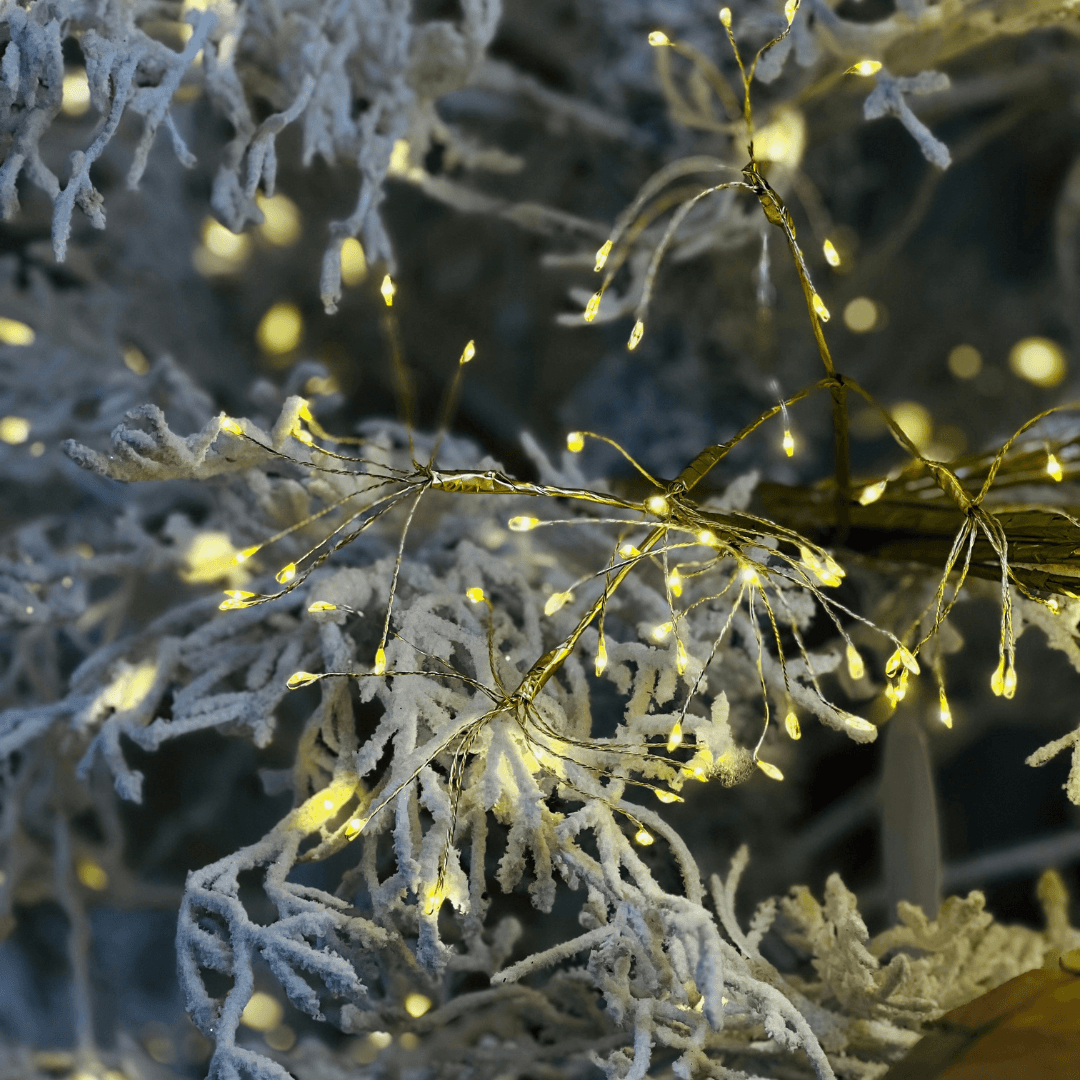 Bola Decorativa com 600 LEDs Luz Quente Dourada – 45cm