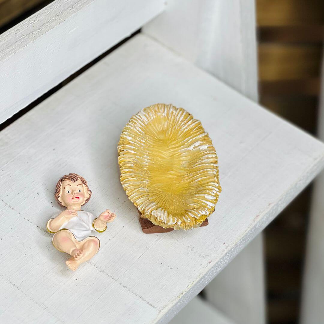 Menino Jesus com Manjedoura em Poliresina – 10cm