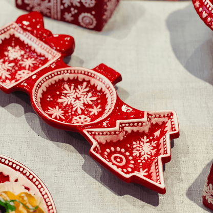 Petisqueira Natalina Flocos de Neve Vermelha de Cerâmica 34x15cm