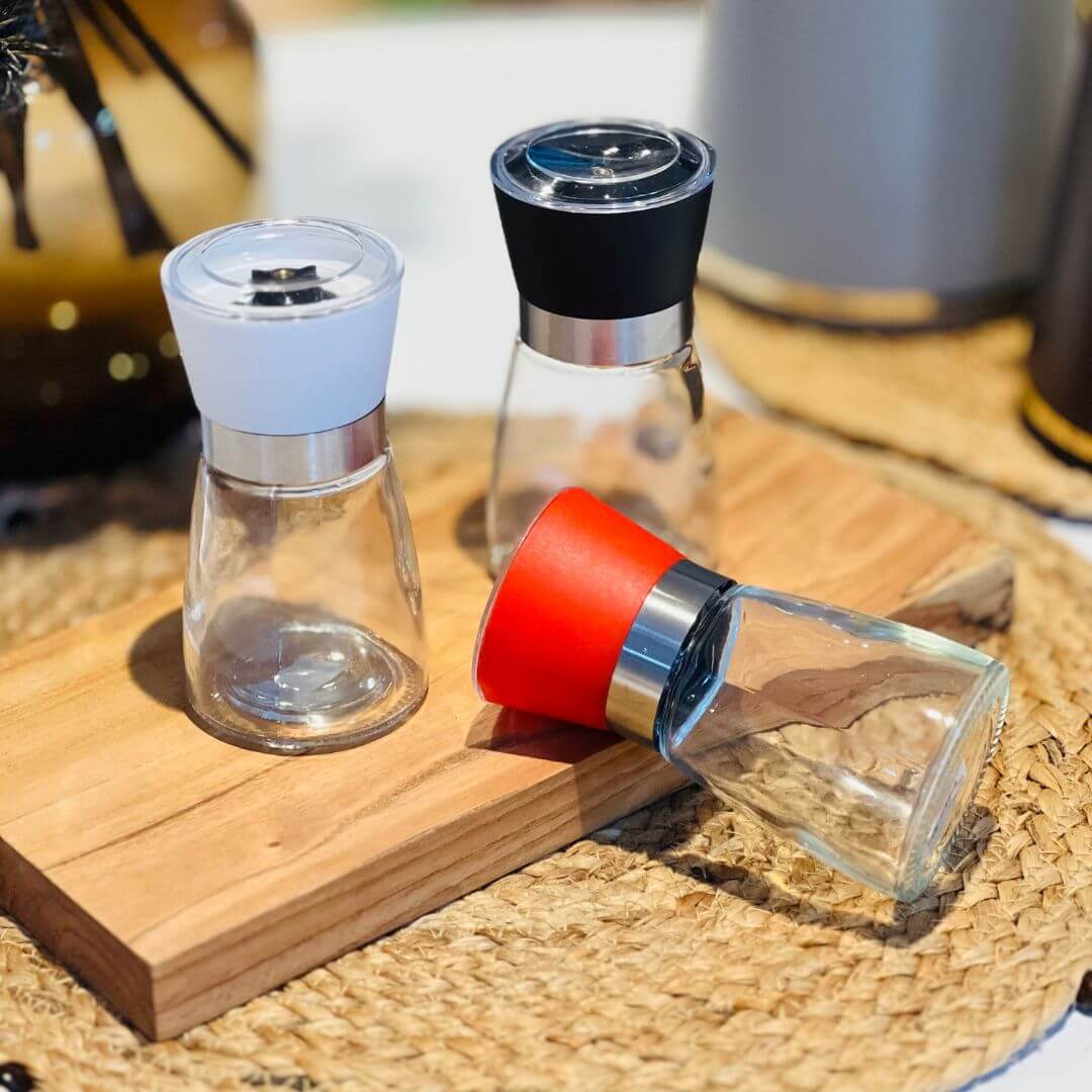 Moedor de Tempero Vidro Com Tampa Preta - 170ml