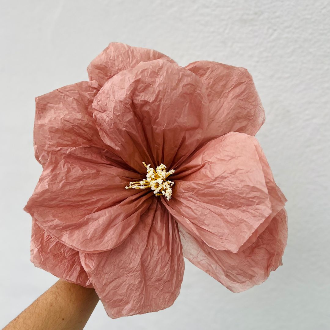 Flor Decorativa Marrom – 30cm