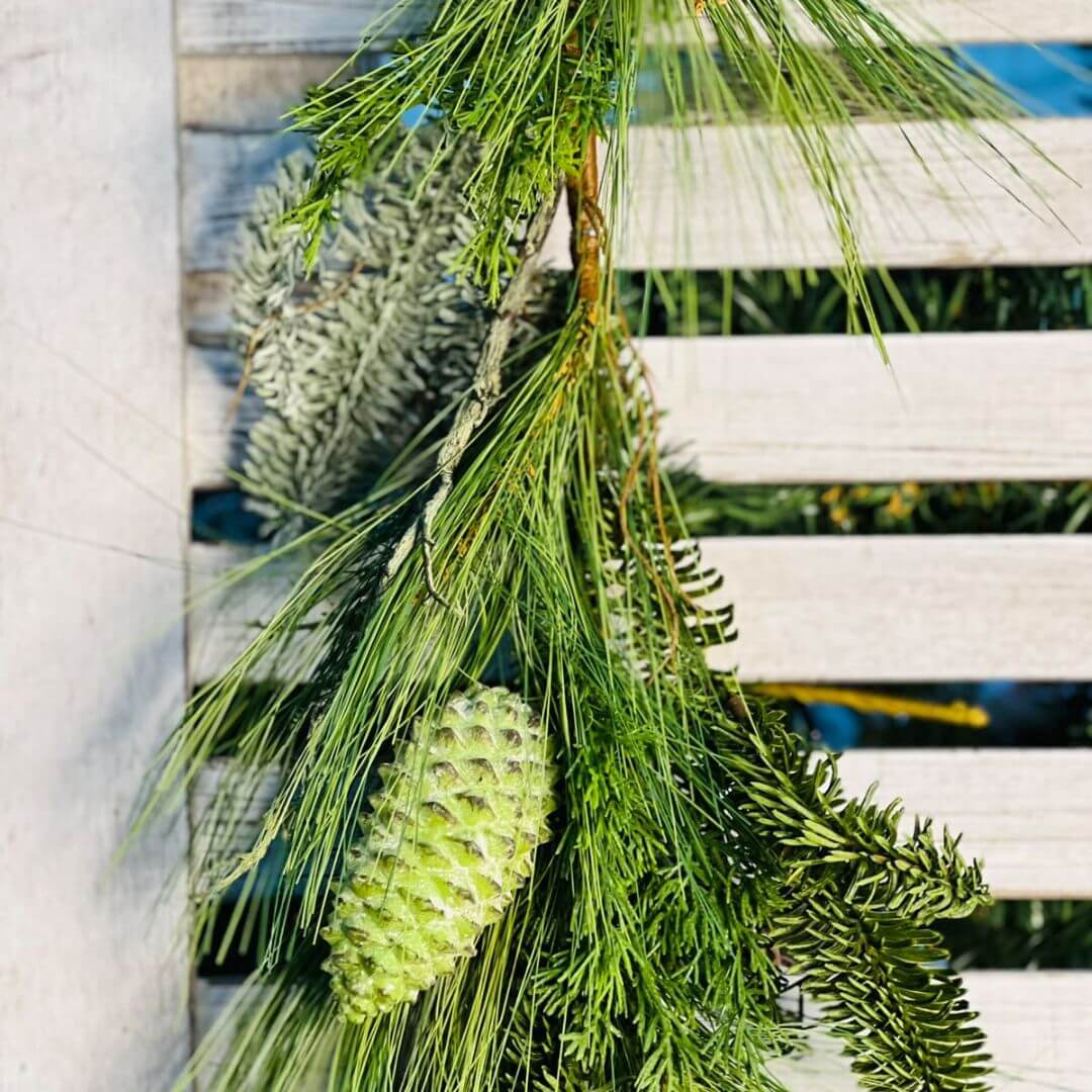 Festao Cipreste Pinha Toque Real 152cm Verde