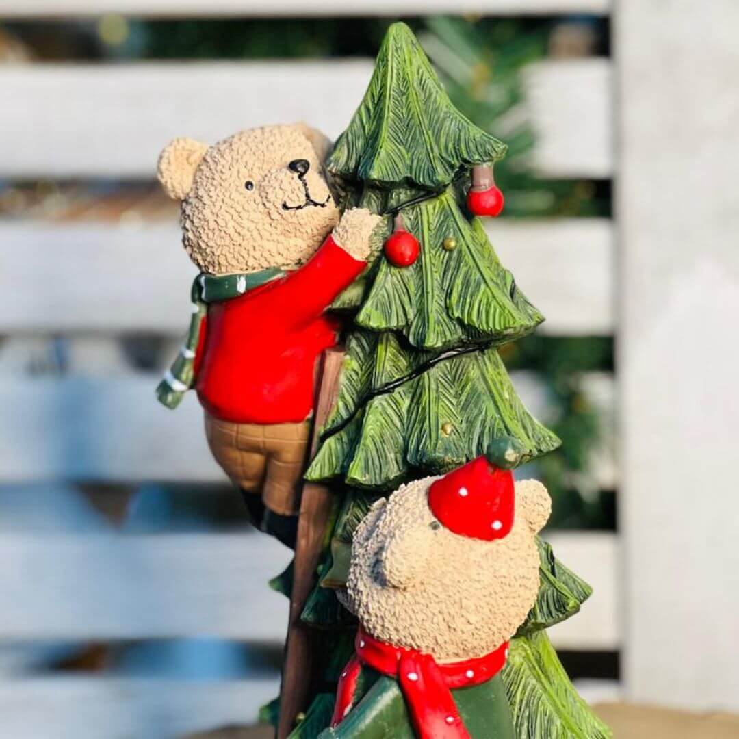 Ursos Decorando Árvore – 30cm