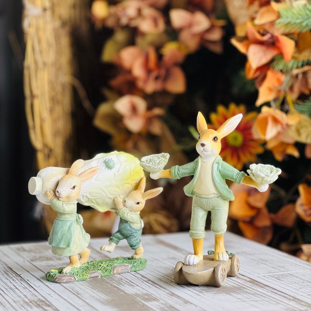 Coelho Decorativo com Repolho de Resina 15cm