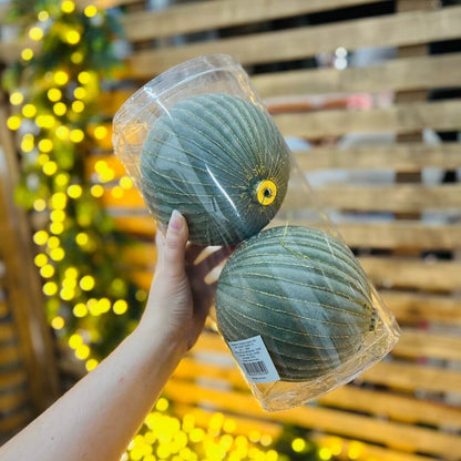 Kit Bola Natalina Decorada de Veludo Cinza – 15cm | 2 Unidades