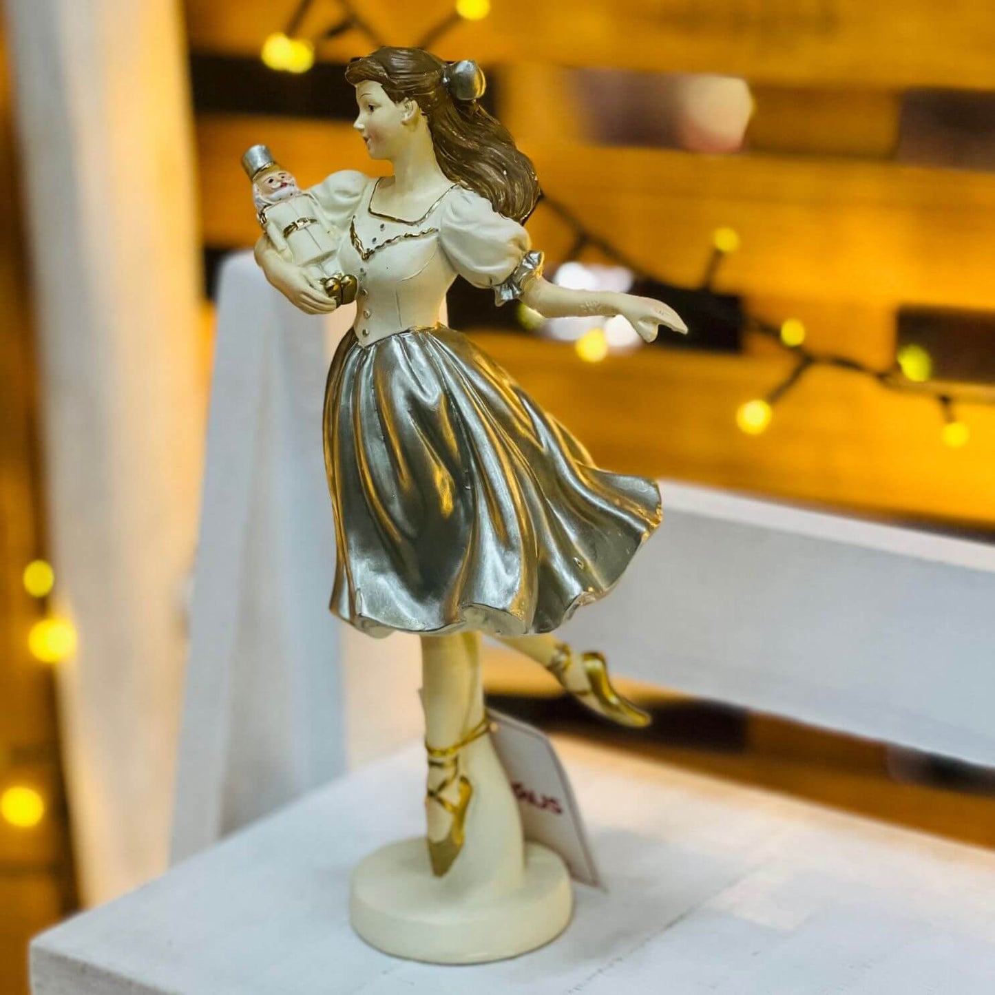 Bailarina Decorativa com Quebra-Nozes | 23 cm