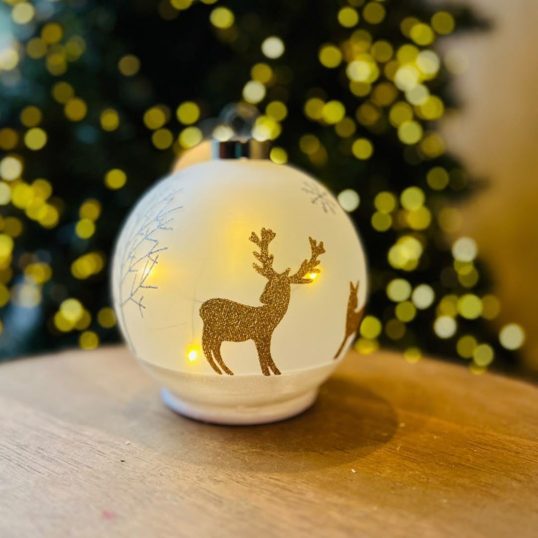 Bola de Natal Rena com LED e Movimento – 14cm