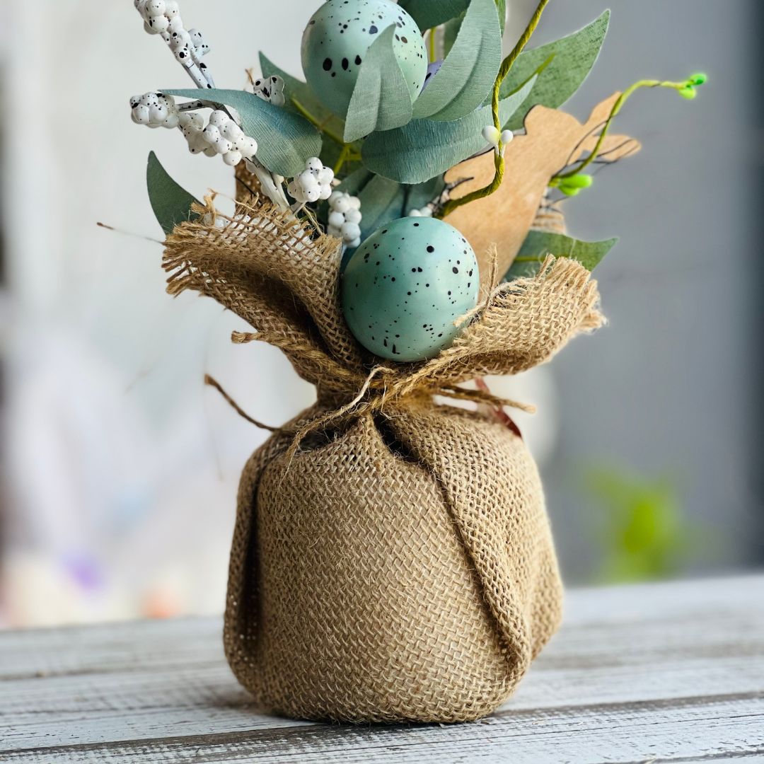 Arranjo Árvore Com Ovinhos e Coelho - 39cm