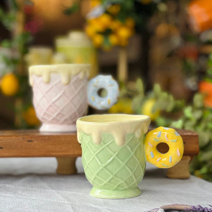 Caneca Casquinha de Sorvete com Donut 10,2x14,3cm