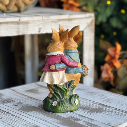 Casal de Coelhos Com Cenouras - 20cm