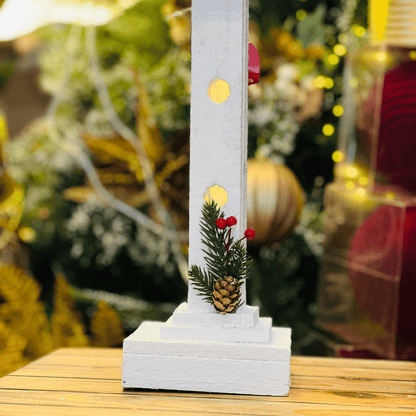 Poste de Madeira Com Led Vermelho e Branco 52cm - Pilha