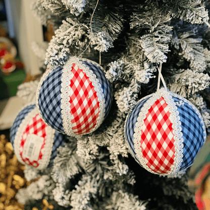 Bola Natalina Xadrez Azul e Vermelho 15cm - 1un