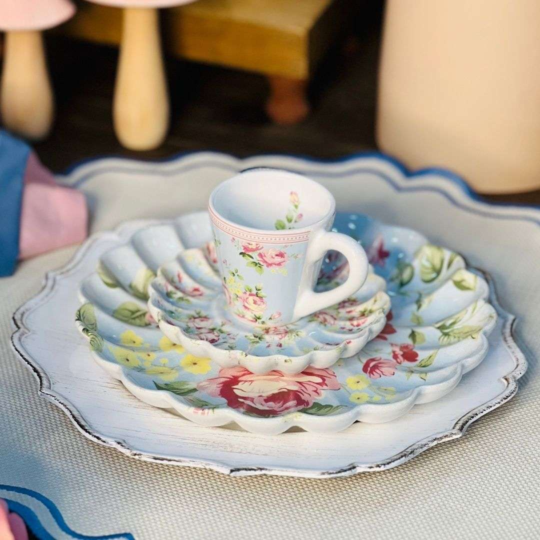 Xícara de Café Com Pires Azul Com Rosas Vó Dulce -100ml