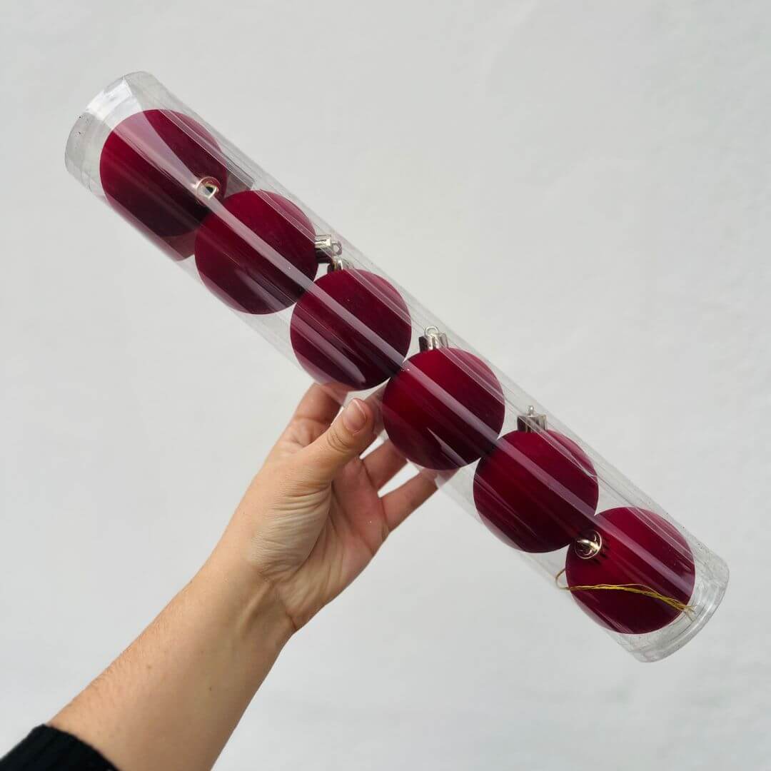 Bola com Camurça Borgonha – 8cm | 6 peças