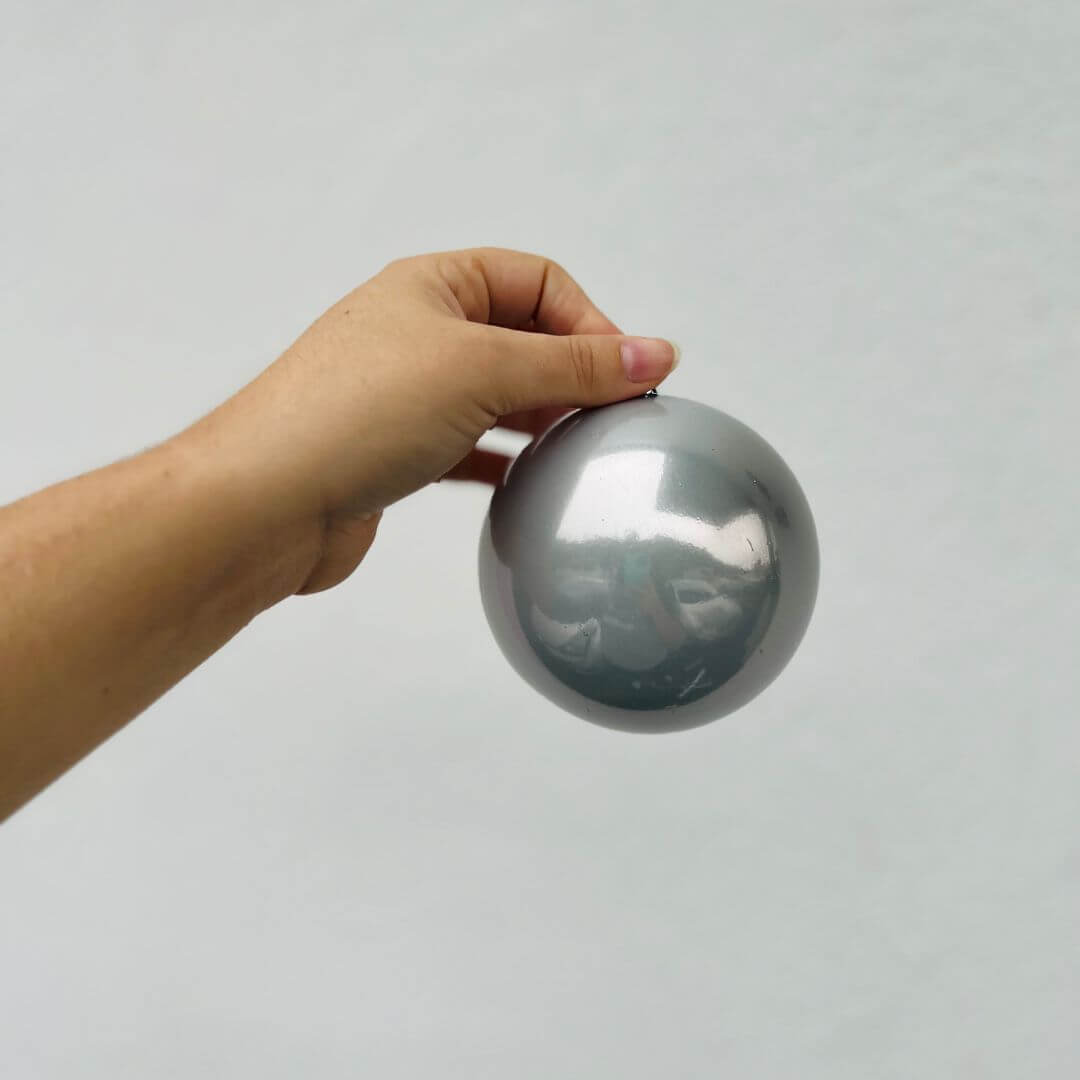 Bola Tubo Perolada Prata – 10cm | Jogo com 6 Peças