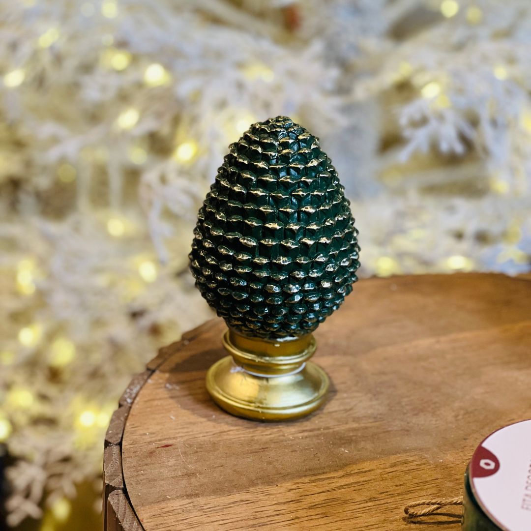 Pinha Decorativa em Resina - 13x8cm