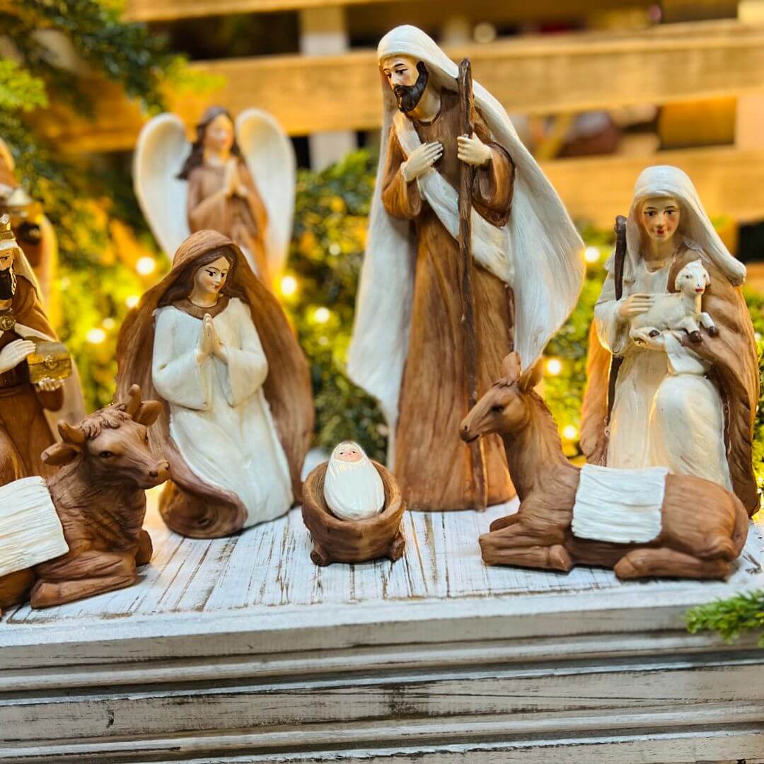 Presépio Vintage em Polirresina |10 Figuras - 23,4 cm