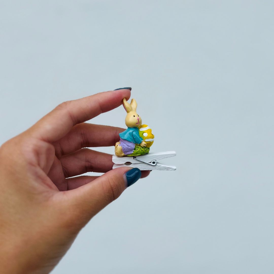Jogo com 6 Prendedores de Coelho Com Ovo - 3,4cm Azul