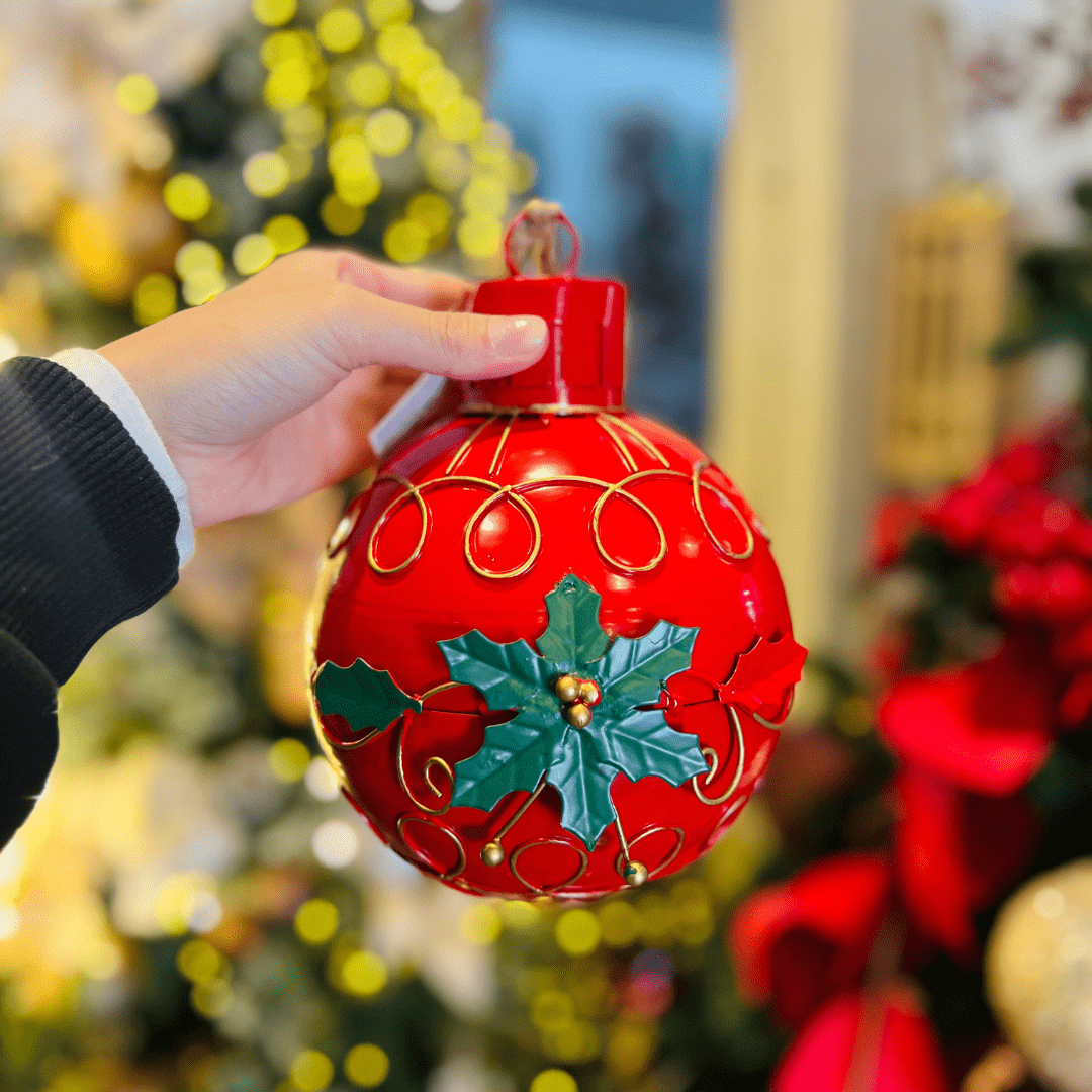 Bola Natalina Vermelha e Dourada de Metal 20x15cm 1un