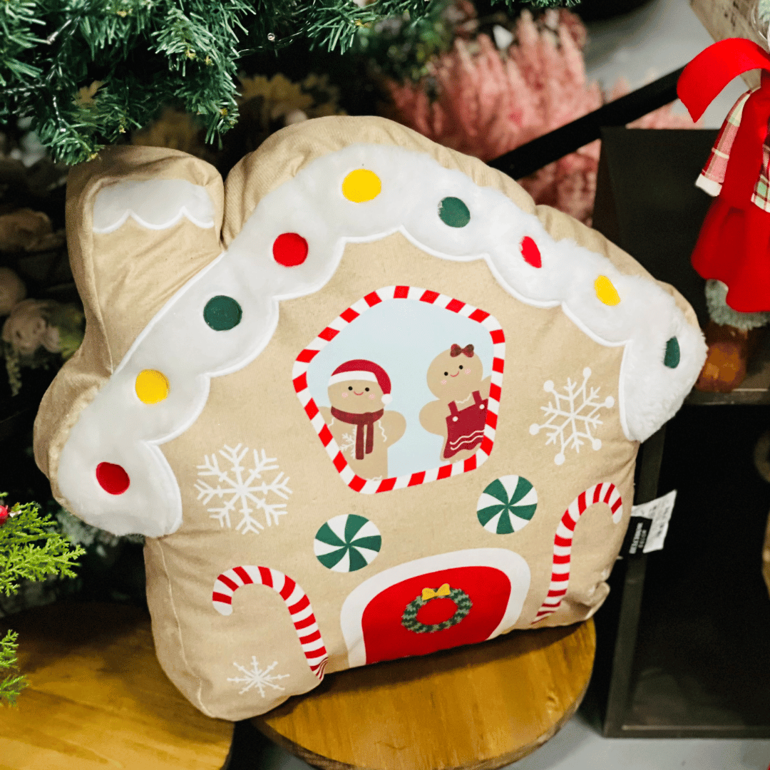 445472-Almofada de Natal Em Formato de Casa Ginger 54cmx46 Cm