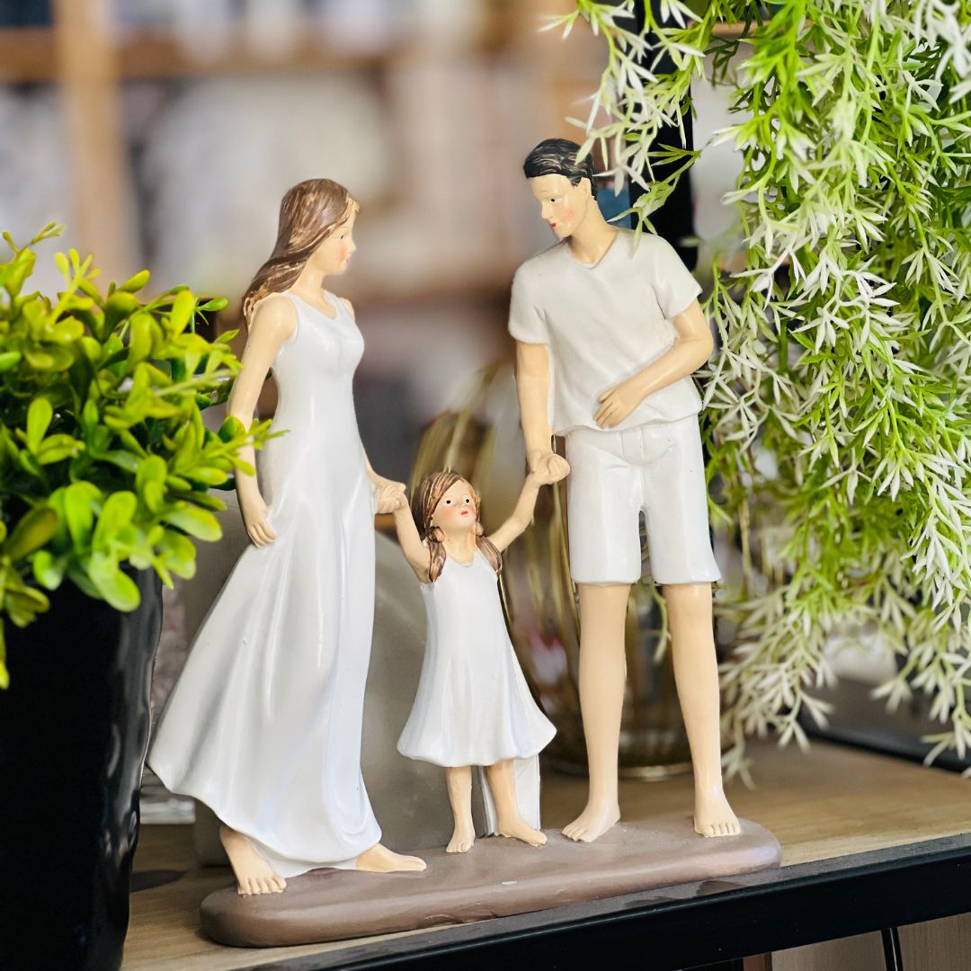 Figura Decorativa Familia de Resina - 21,5x6x24,5cm