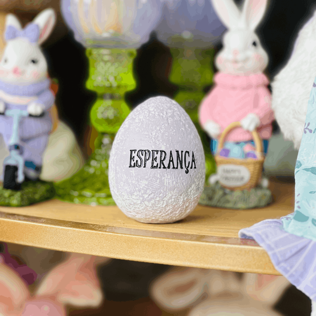 Conjunto 3 Ovos Decorativos de Páscoa de Resina 7,8x6,3x6,3cm