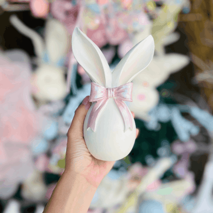 Ovo Com Orelhas de Resina 11,7x7,7x18cm