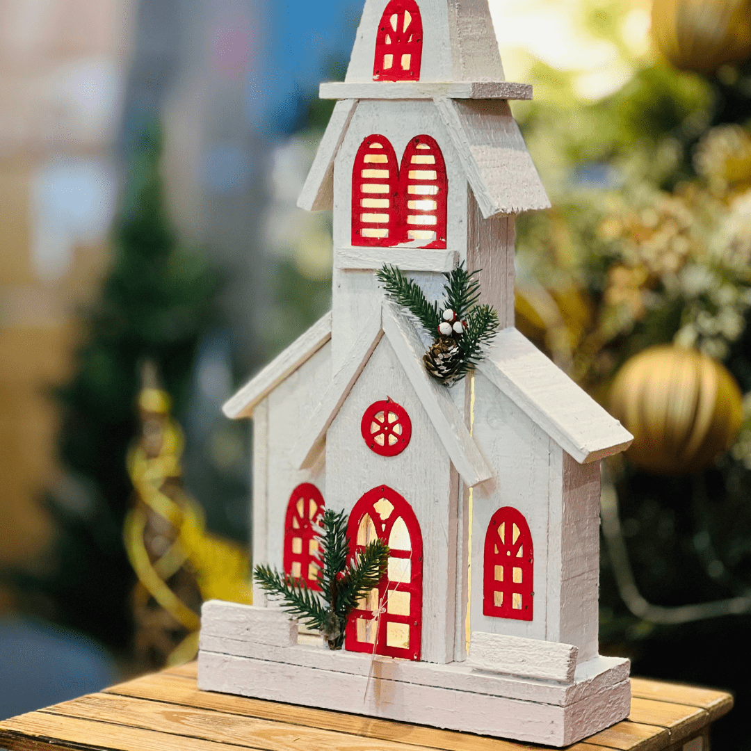 Casinha Com Led Vermelha e Branca de Madeira 56x25cm - Pilha