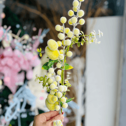 Festão Com Ovos Flocados Amarelo 1,28m