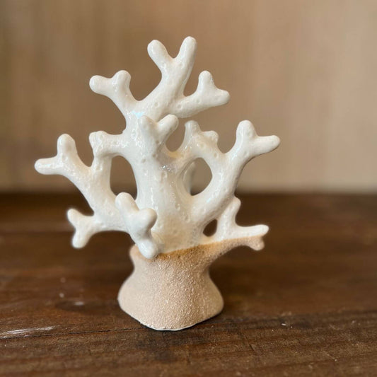 Escultura Decorativa em Cerâmica Coral – 17x15x8cm