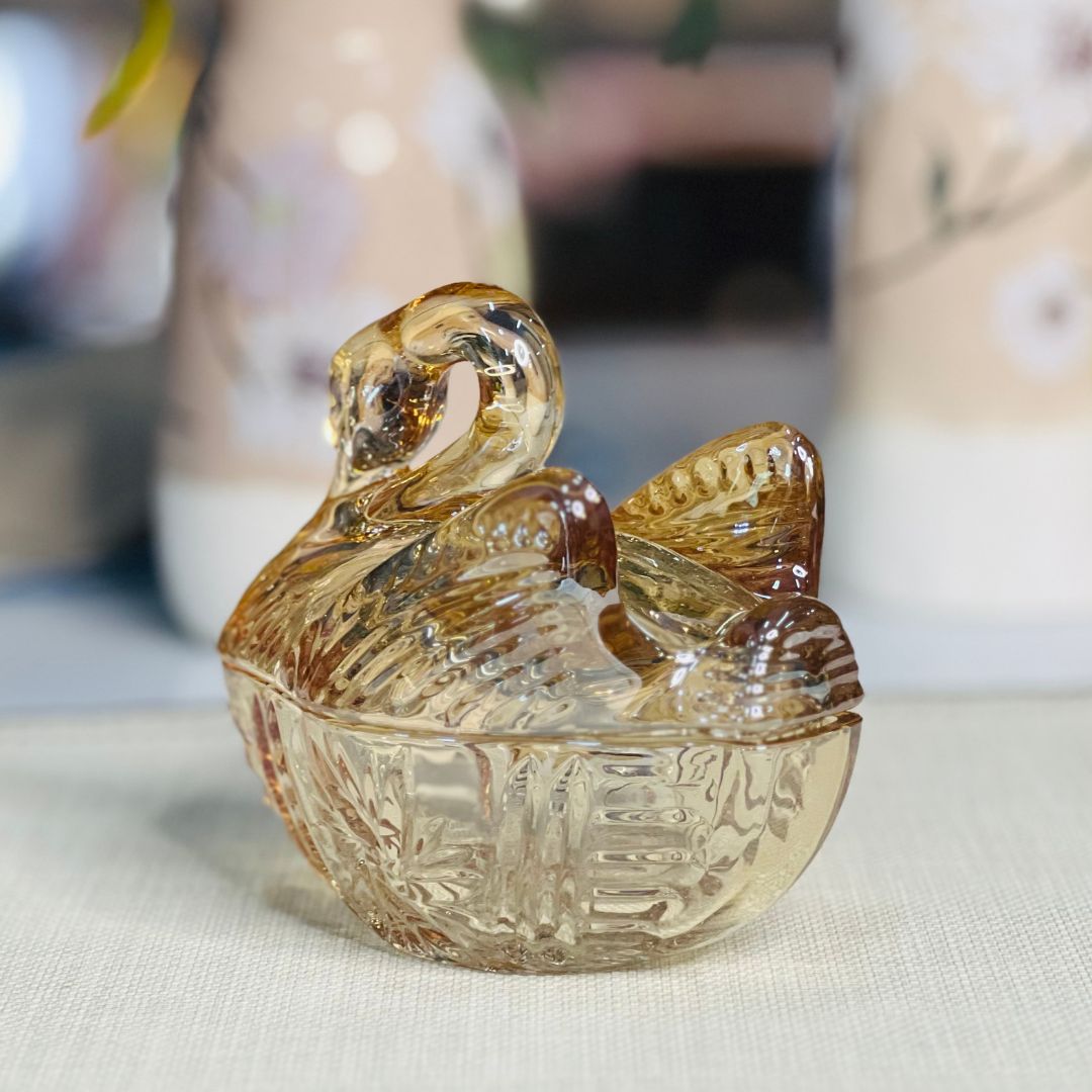 Potiche Decorativo de Vidro Cisne Âmbar - 13,5x8,7x12cm