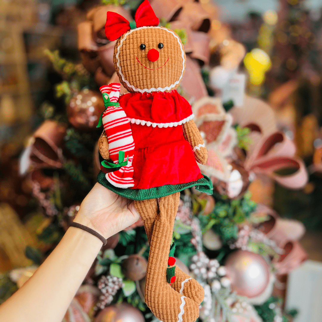 Gingerbread Natalina Menina Com Laço Sentada de Pelúcia 42cm