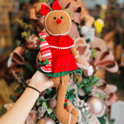 Gingerbread Natalina Menina Com Laço Sentada de Pelúcia 42cm