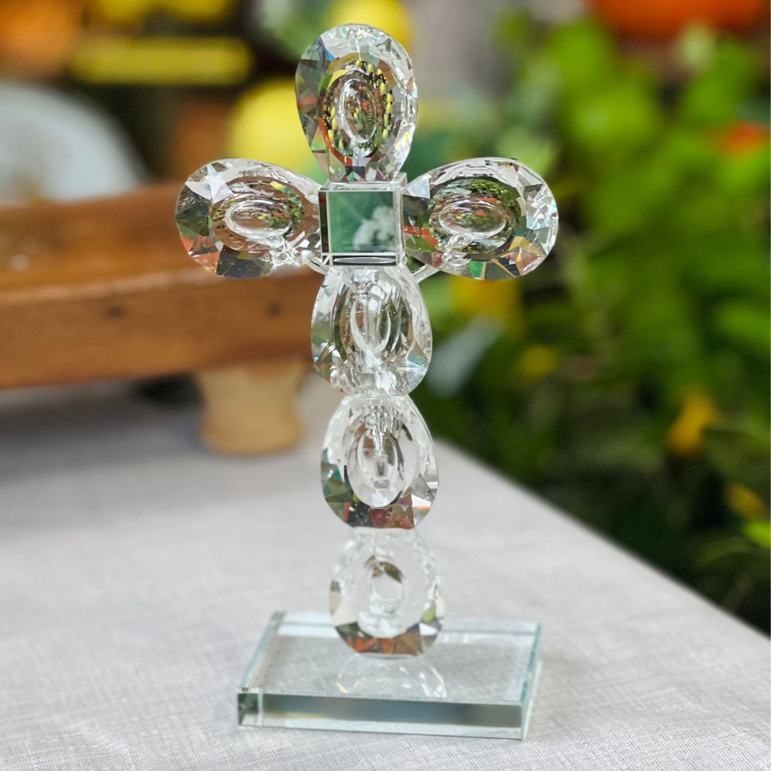 Crucifixo em Cristal Lapidado com Base - 18cm