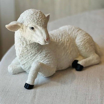 Ovelha Decorativa em Resina – 26cm