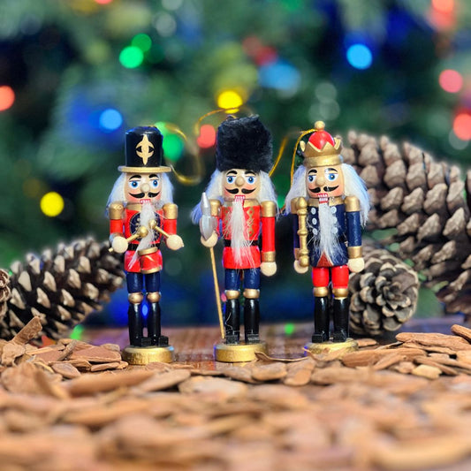 Boneco Quebra Nozes Com Três Unidades - 12,5cm