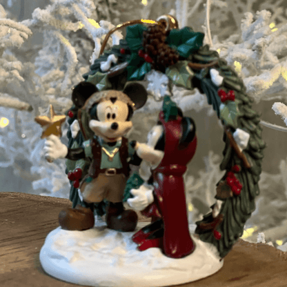 Enfeite Pendente Mickey e Minnie com Guirlanda – 8,5cm